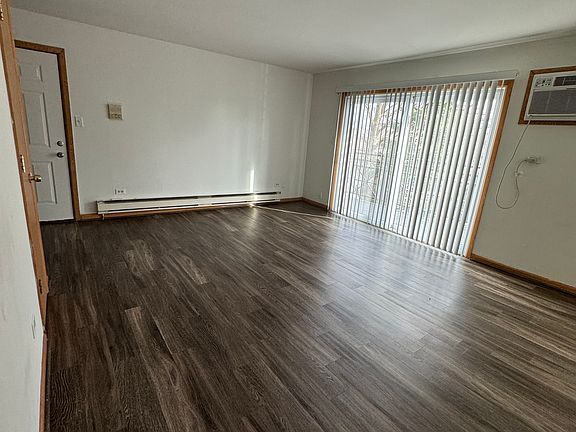5th image of 6605 Oak Forest Ave APT 10