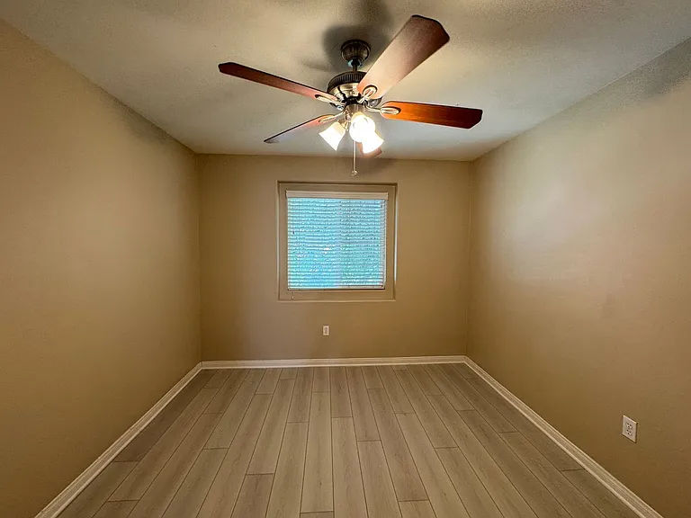 6417 Brewer Creek Dr — Photo 10
