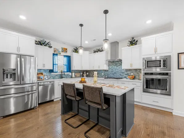 6300 York Dr, Hermitage, TN 37076