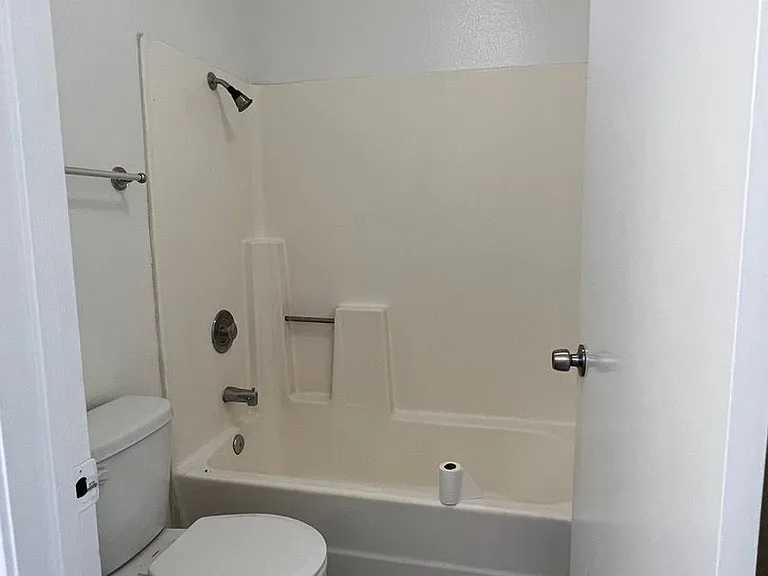 3440 Helix St — Photo 7