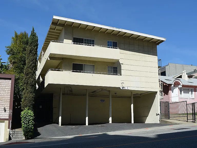 1st image of 1015 N San Vicente Blvd #5