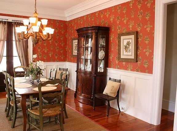 Dining w/French doors