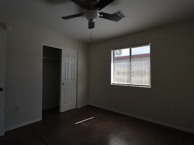 1020 E Silver St — Photo 20