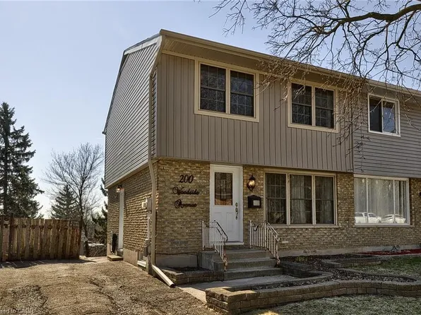 200 Woodside Ave, Cambridge, ON N1S 3Z4