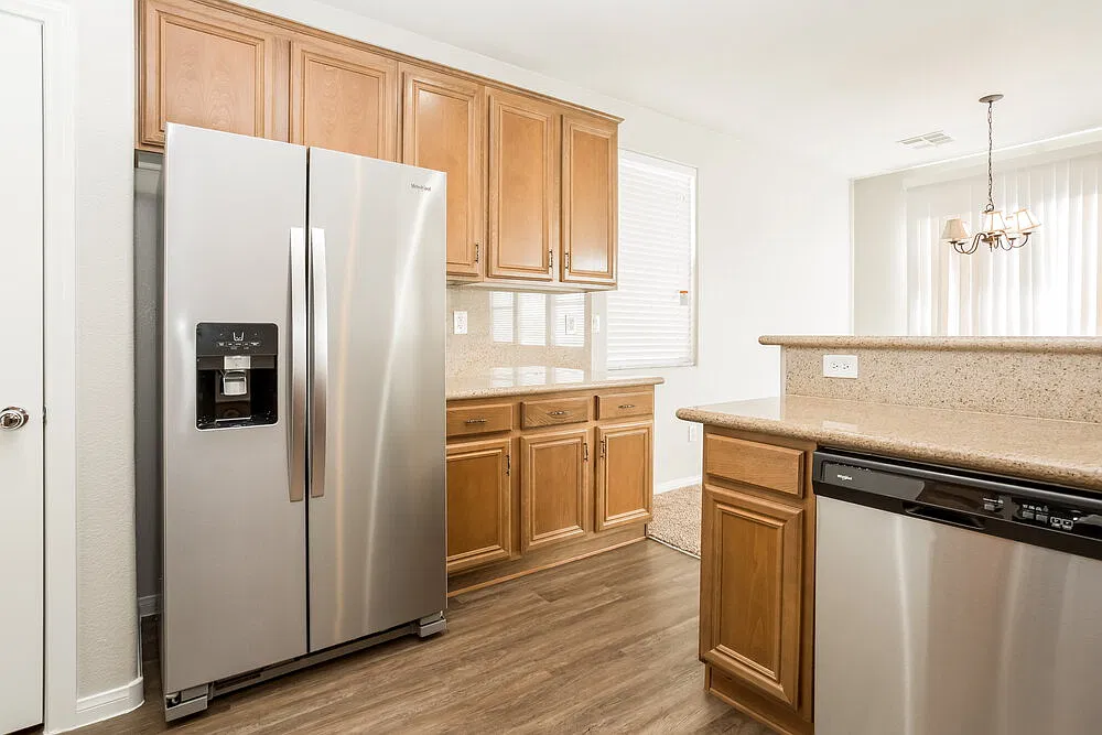 3 bed, 2.5 bath, 1615 sqft, $2,065 — Photo 4