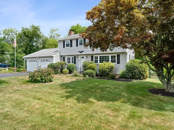 20 Worcester Dr, Norwood, MA 02062
