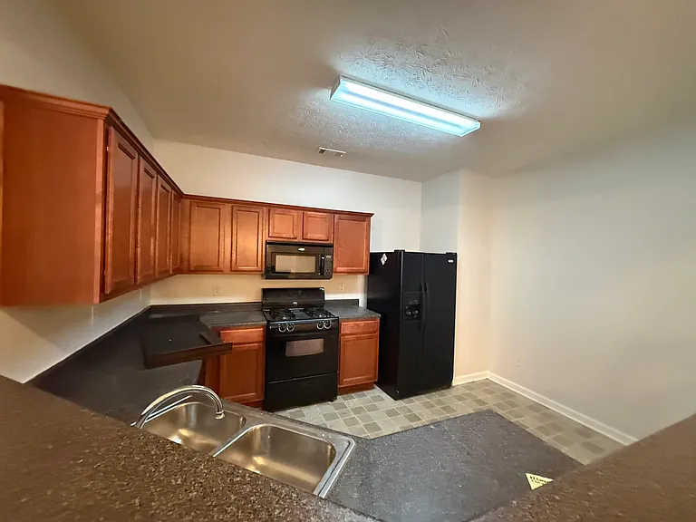 6083 Allpoint Way — Photo 4