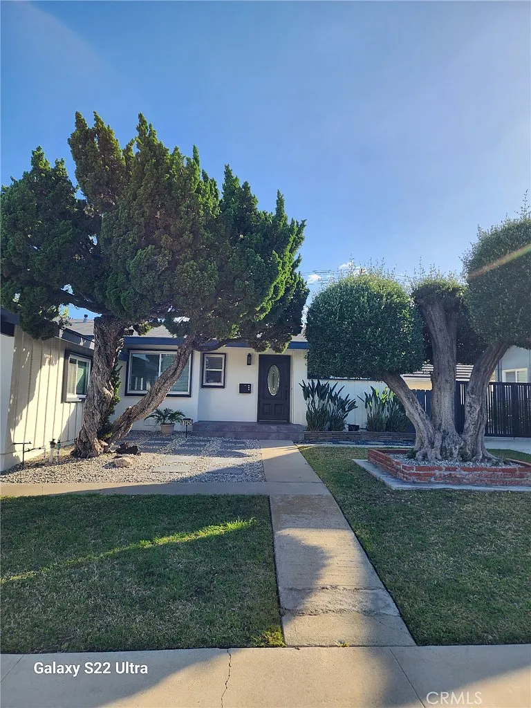 Building Photo - 15624 Gaymont Dr