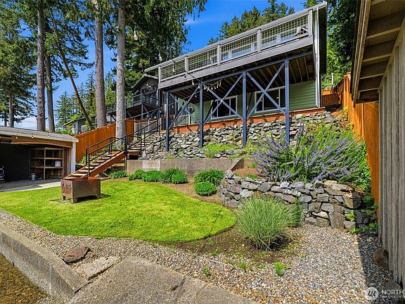 2nd image of 2227 Summit Lake Shore Road NW