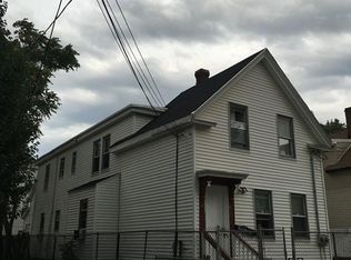 19 Hall St, Lawrence, MA 01841