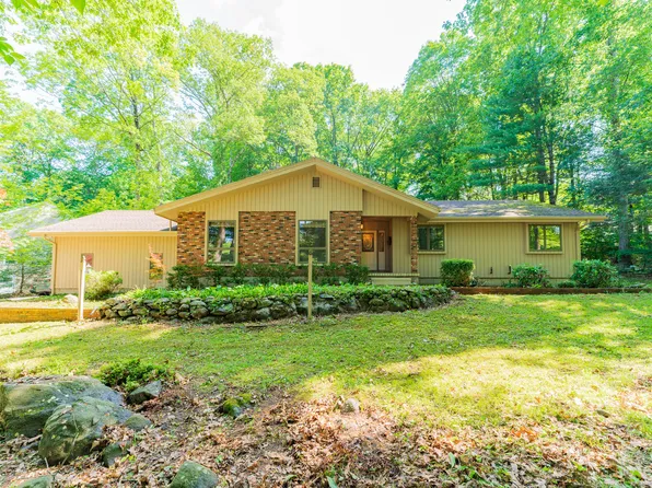 54 Timber Lane, Avon, CT 06001