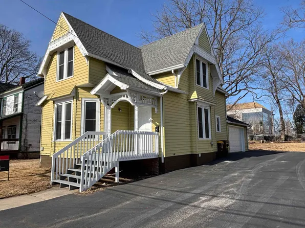 122 E 2nd St, Belvidere, IL 61008