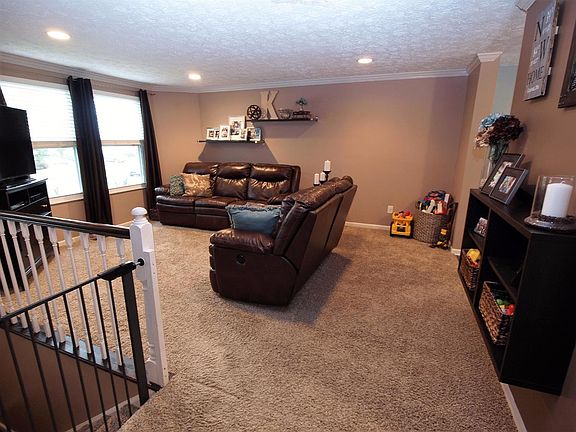 3rd image of 5156 Riverwatch Dr