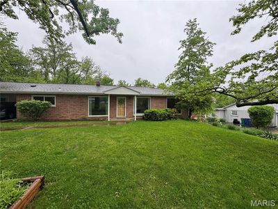 4 Country Squire Ln, Saint Louis, MO, 63146