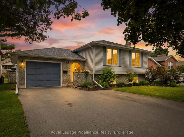 40 Springbrook Cres, Belleville, ON K8P 5B8