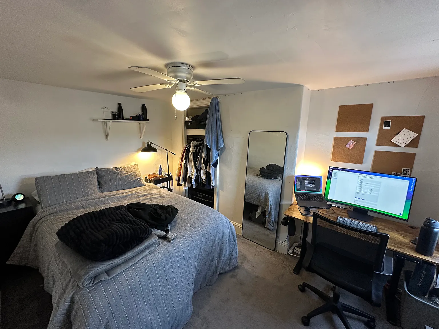 1 bed, 1960 sqft, $1,000 — Photo 4