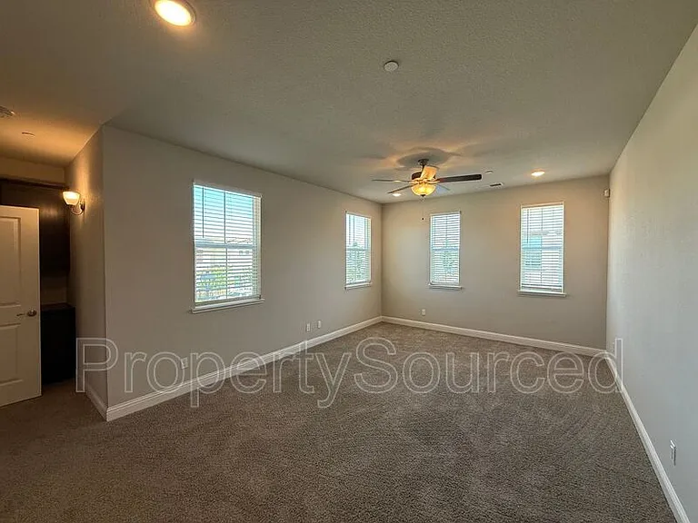 948 Posey St — Photo 28