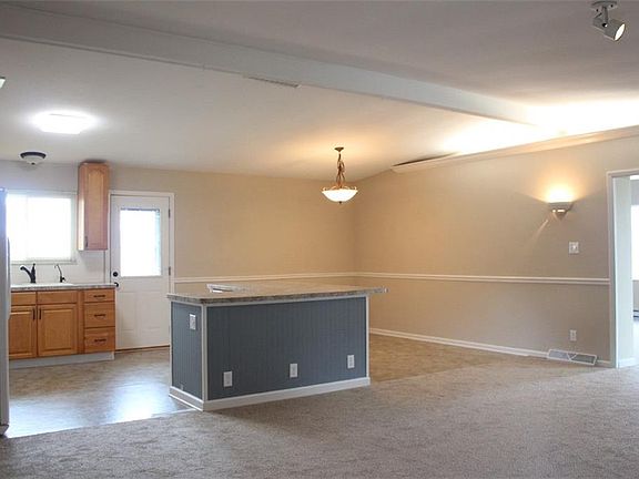 2nd image of 35 Carlin Dr