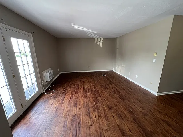 1 bed, 600 sqft, $900 — Photo 3