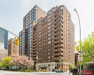 41 Park Avenue in Murray Hill
