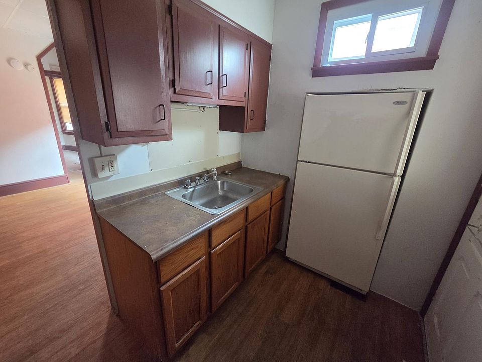 2nd image of 1134 Spring St #St1