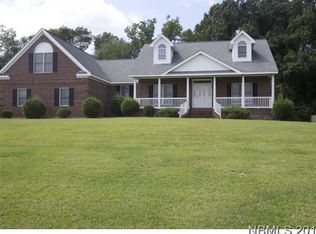 114 Barkside Ln, New Bern, NC 28562
