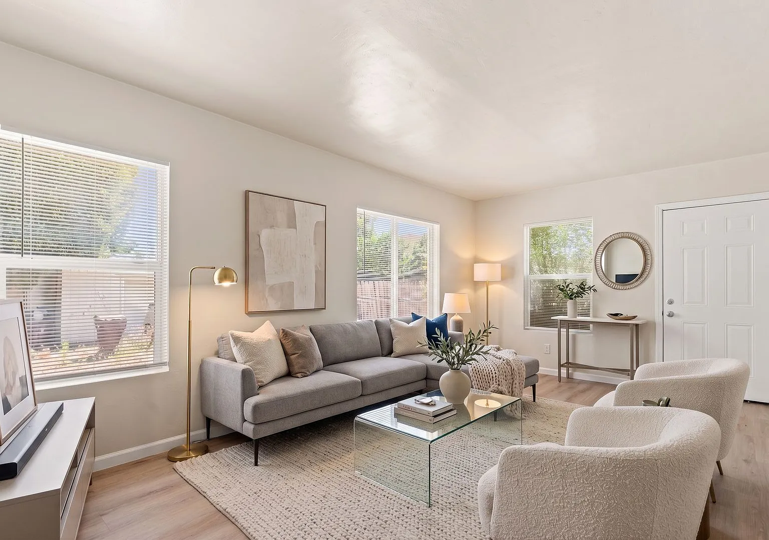 Fully Remodeled Oakland 2 Bed w/ Off-Street Parking & Beautiful Cabinets — Photo 1