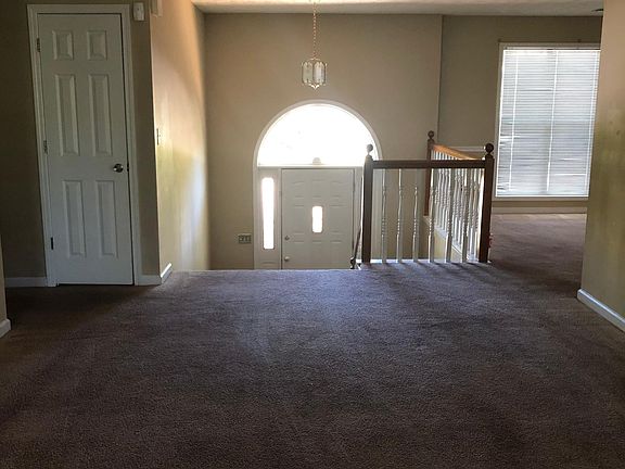 2nd image of 2409 Scarlet Ln SE