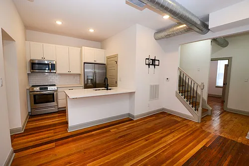 3611 Newton Ave Photo 1