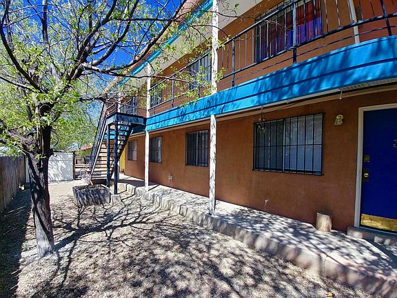 5th image of 313 Girard Blvd SE APT 8
