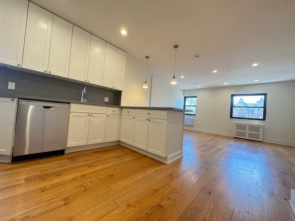 (undisclosed Address), Bayside, NY 11361