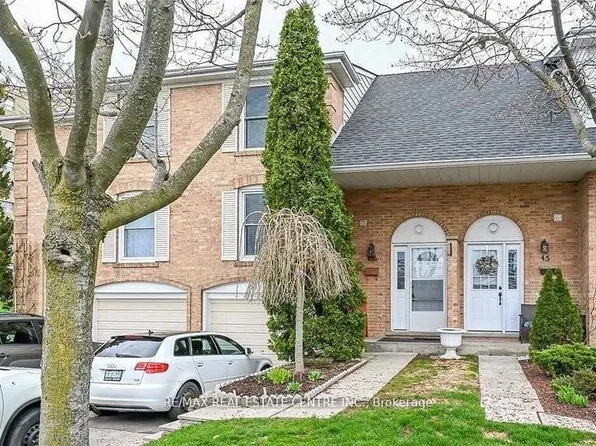 43 Albright Rd, Hamilton, ON L8K 6H5