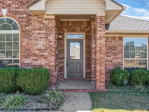 3rd image of 2503 Katie Lynn Ct