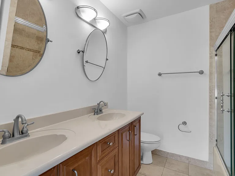 5750 Turin St #206 — Photo 17