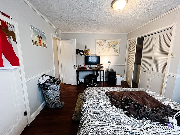 1709 N Ball Ave — Photo 17