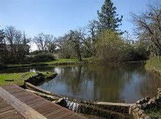 441 Jump Off Joe Crk Rd, Grants Pass, OR 97526