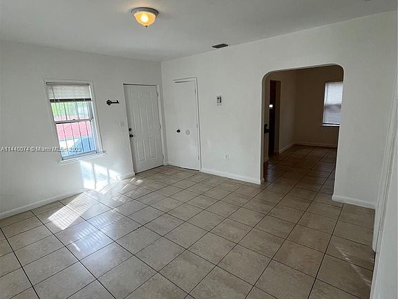 4th image of 5619 N Miami Ave