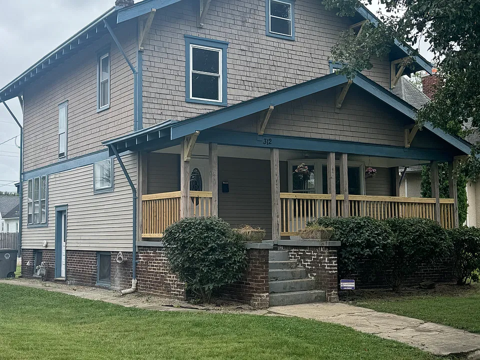 312 Calvin Blvd