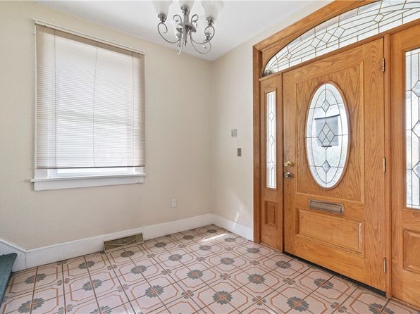 641 Penn Ave, New Brighton, PA 15066