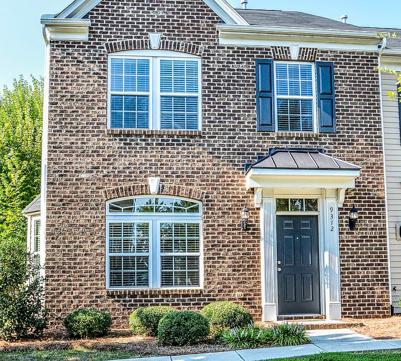 1st image of 9312 Lenox Pointe Dr