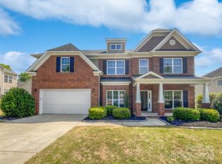 813 Lion Ln, Fort Mill, SC 29715