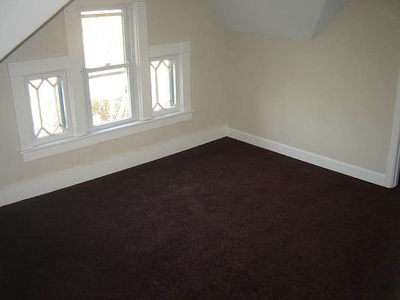 5th image of 382 Lafond Ave #2