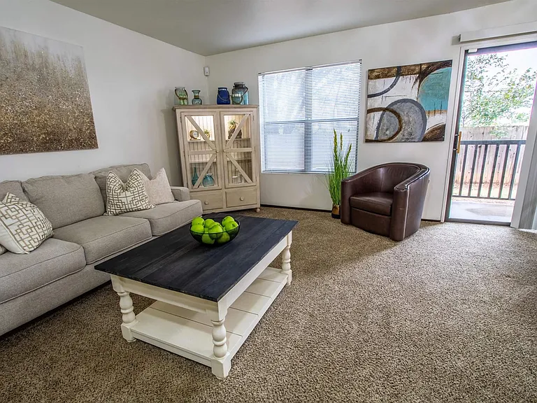 ONE MONTH FREE! APPLY FREE! VIRTUAL TOURS! — Photo 21