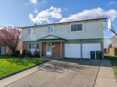 38565 Warwickshire Dr, Sterling Heights, MI, 48312