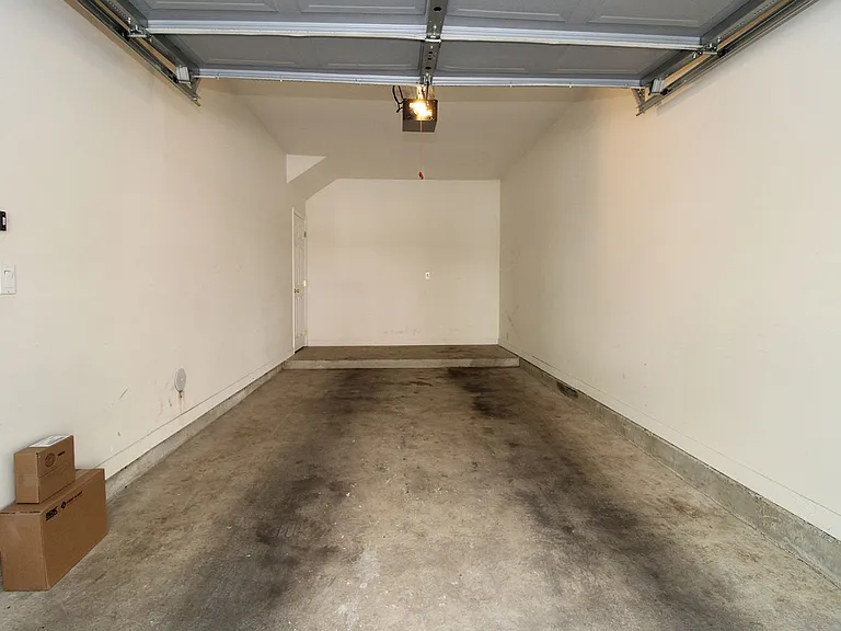 1170 NE 64th Ln #1206-1208 — Photo 22
