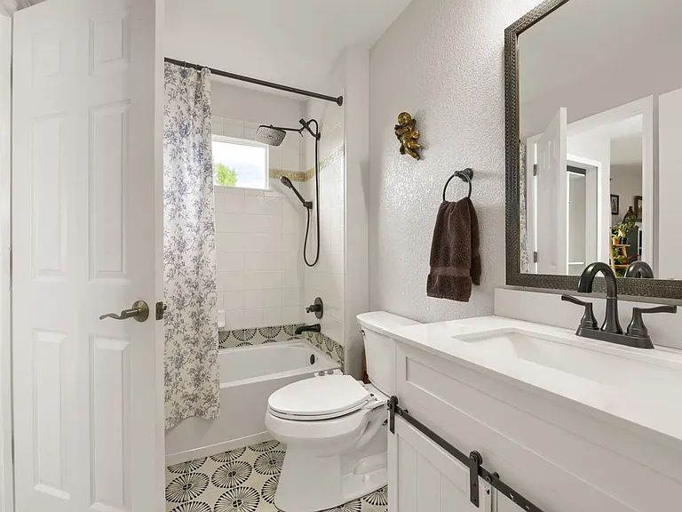 8585 Braun Loop — Photo 26