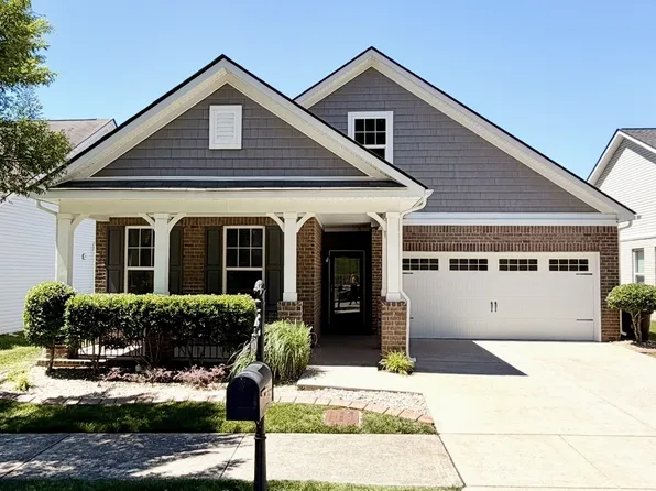 1928 Stonewater Dr, Hermitage, TN 37076