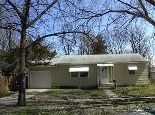 212 Spruce St, Halstead, KS 67056