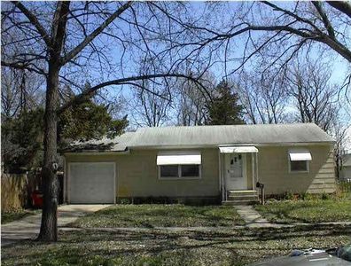 212 Spruce St, Halstead, KS, 67056