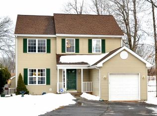 14 Edgewood Rd, Wethersfield, CT 06109